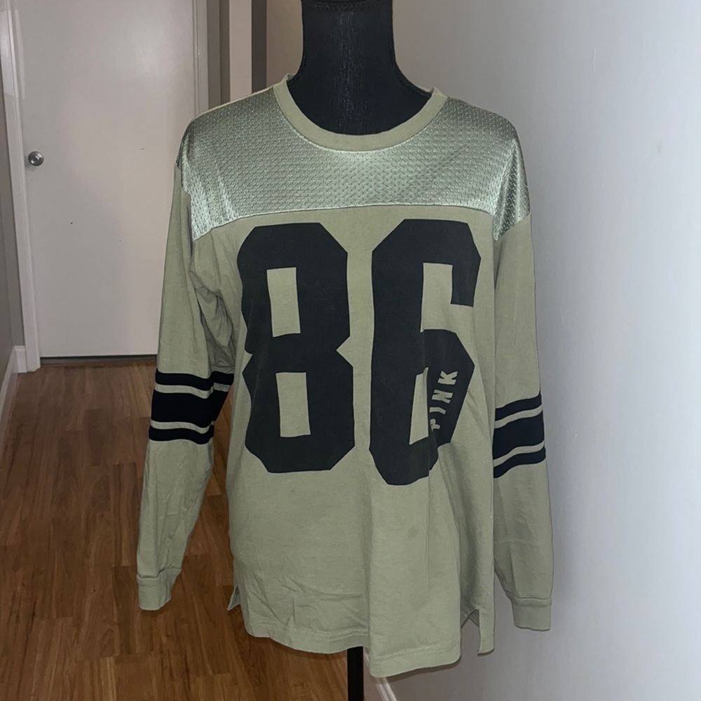 VS PINK long sleeve tee